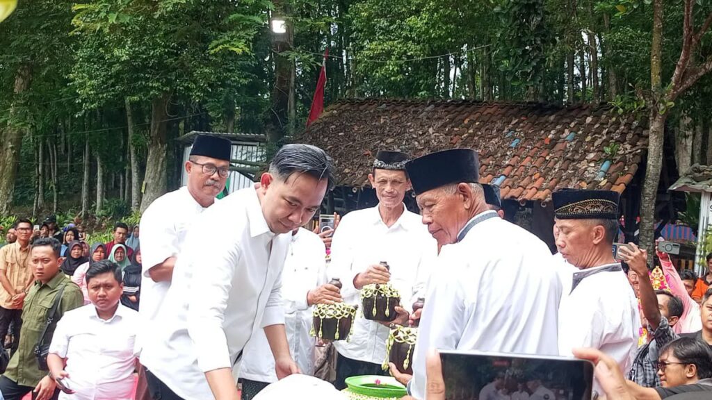Penyatuan tujuh sumber ini menjadi simbol bahwa persatuan masyarakat dan keharmonisan dengan alam adalah fondasi utama pembangunan yang berkelanjutan. Dari Panti, Jember, mengalir harapan agar air tetap menjadi sumber kehidupan, bukan konflik, dan agar kebersamaan terus terjaga seperti aliran yang tak pernah putus.